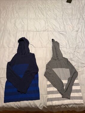 The Children's Place Navy & Gray Hooded Short Sleeve Tees - Striped